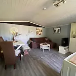 Prázdninový dům Landlig Naer Dyreparken, Romslig Og Barnevennlig *