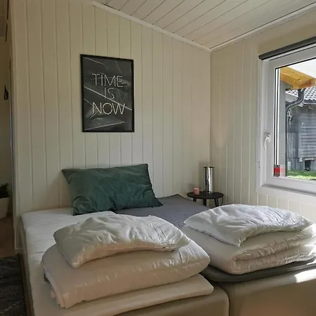 Naturskjonn I Naerheten Av Dyreparken Holiday home *