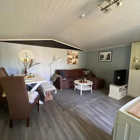 Vakantiehuis Landlig Naer Dyreparken, Romslig Og Barnevennlig *