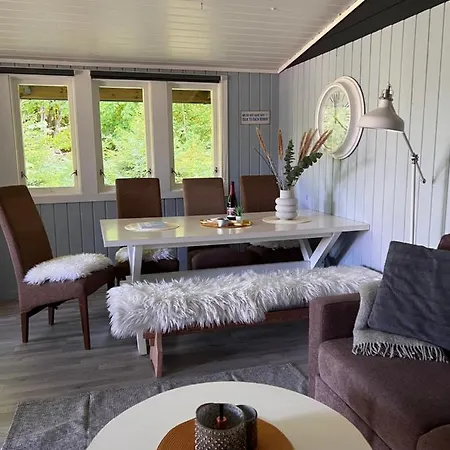 Vakantiehuis Landlig Naer Dyreparken, Romslig Og Barnevennlig *
