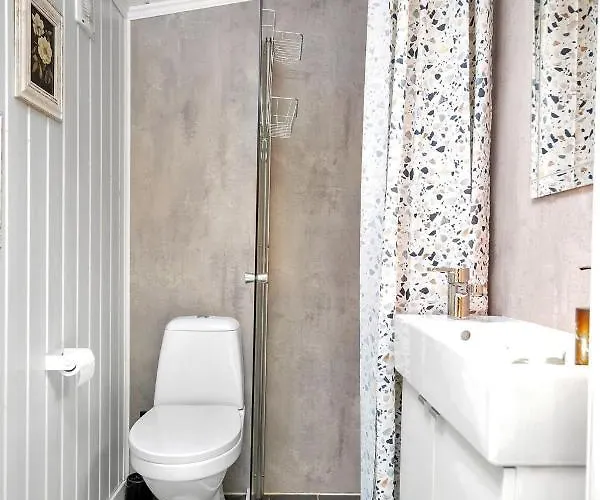 Landlig Naer Dyreparken, Romslig Og Barnevennlig *