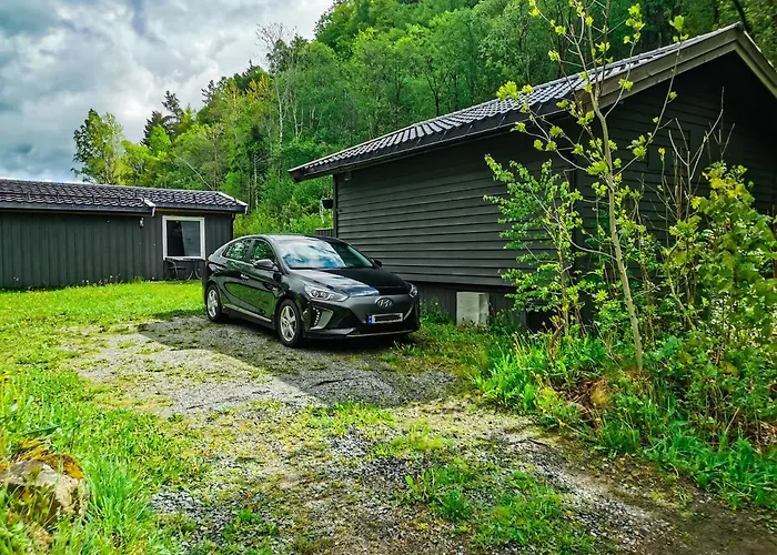 Landlig Nær Dyreparken, Romslig Og Barnevennlig Feriehus *