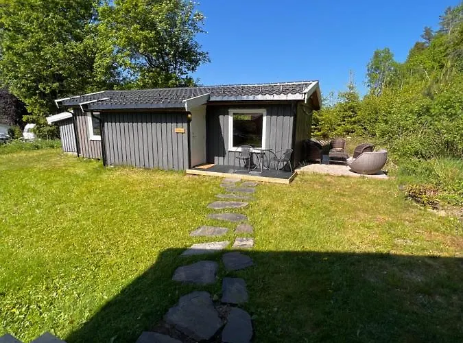 Landlig Naer Dyreparken, Romslig Og Barnevennlig Holiday home Kristiansand